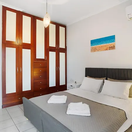 Hotel Seaviewheaven - Private Pool - Overlooking Chania La Canea