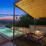 Seaviewheaven - Private Pool - Overlooking Chania * 하니아