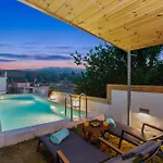 호텔 Seaviewheaven - Private Pool - Overlooking Chania 하니아