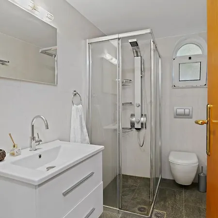 Seaviewheaven - Private Pool - Overlooking Chania