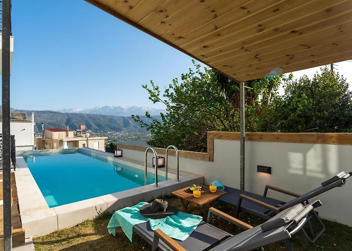 Hotel Seaviewheaven - Private Pool - Overlooking Chania