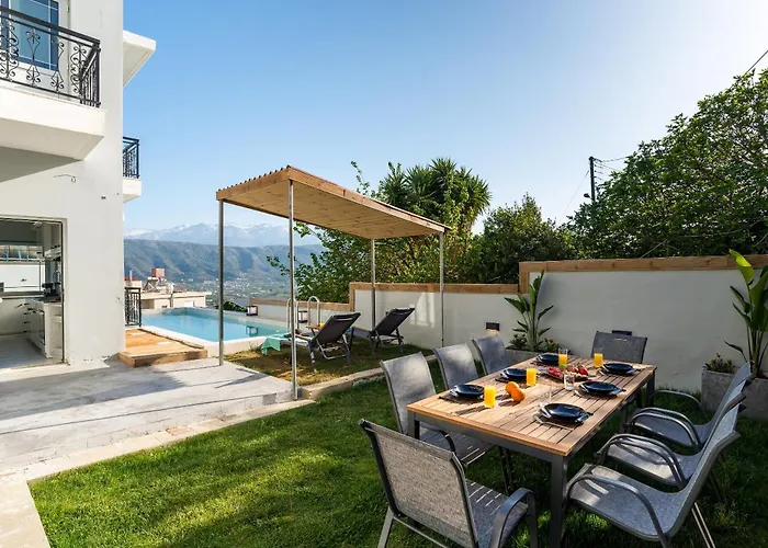 Hotel Seaviewheaven - Private Pool - Overlooking Chania *