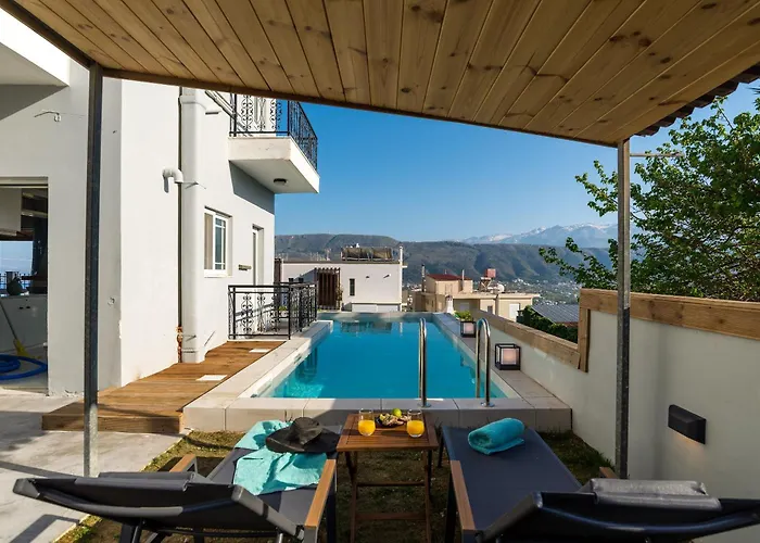 Hotel Seaviewheaven - Private Pool - Overlooking Chania