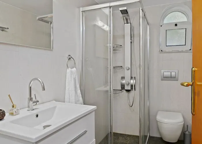 Seaviewheaven - Private Pool - Overlooking Chania