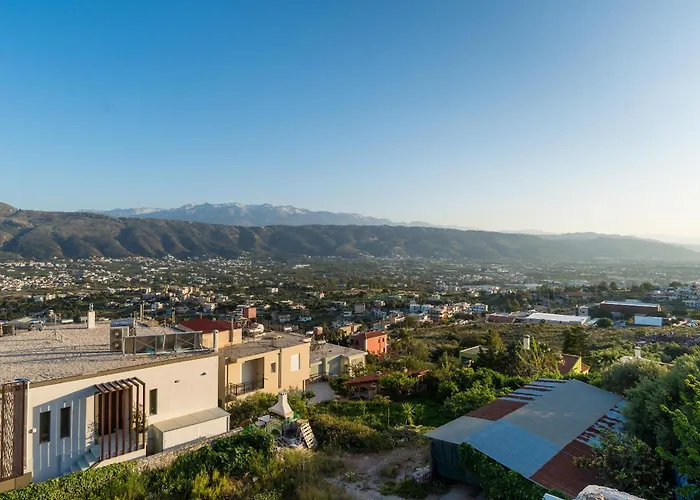 Hotel Seaviewheaven - Private Pool - Overlooking Chania *